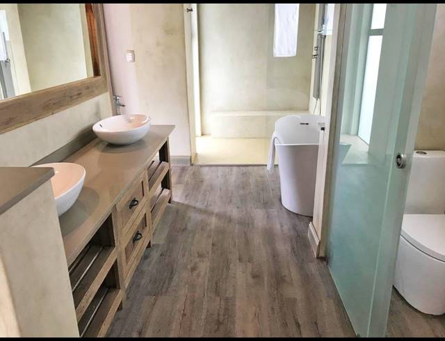 BEDROOM HOUSE FOR SALE IN DITHOLO WILDLIFE ESTATE